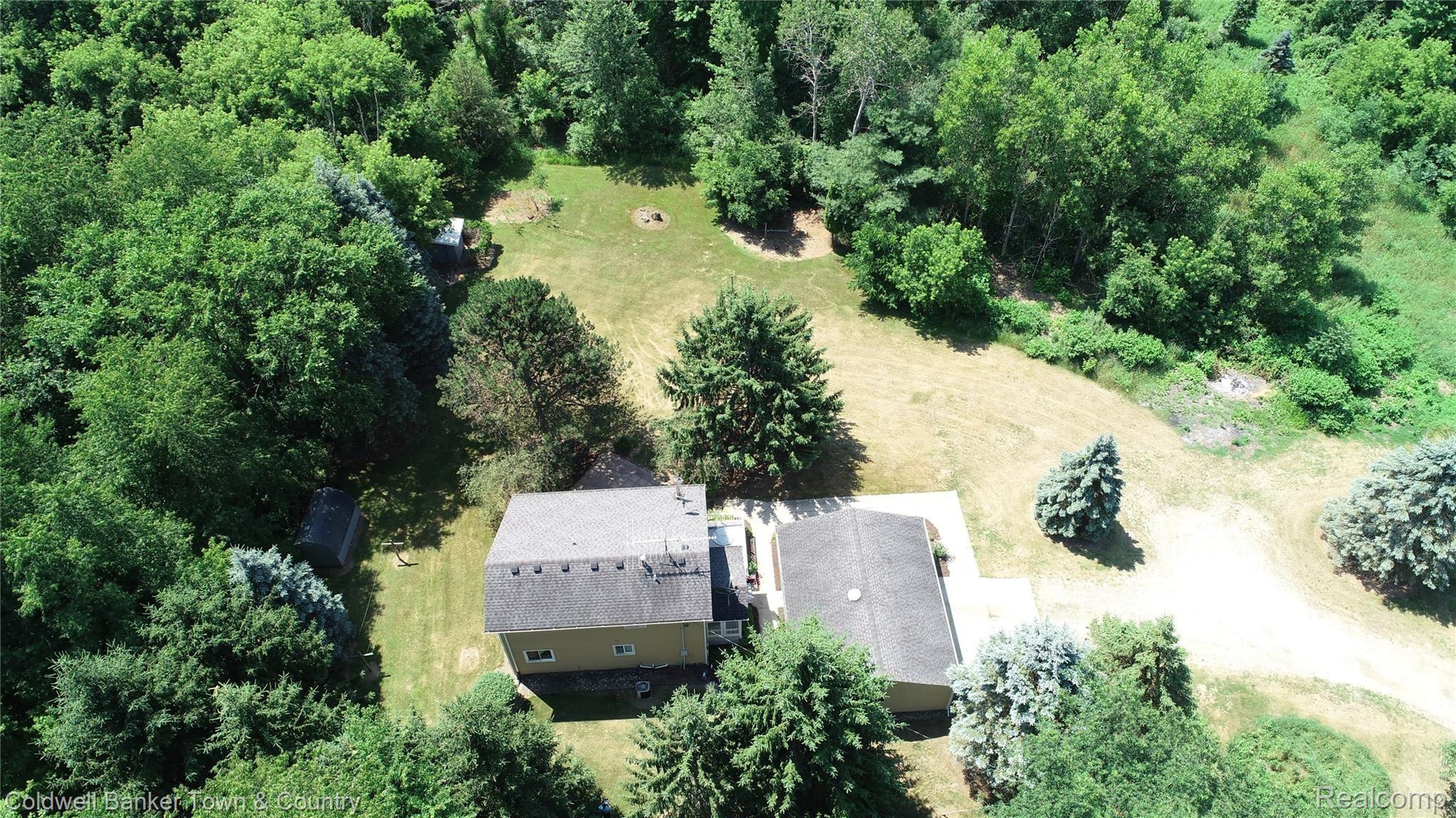 5359 Chase Lake Road Fowlerville, MI 48836 - Photo 27 of 31 DJI_0581.jpg