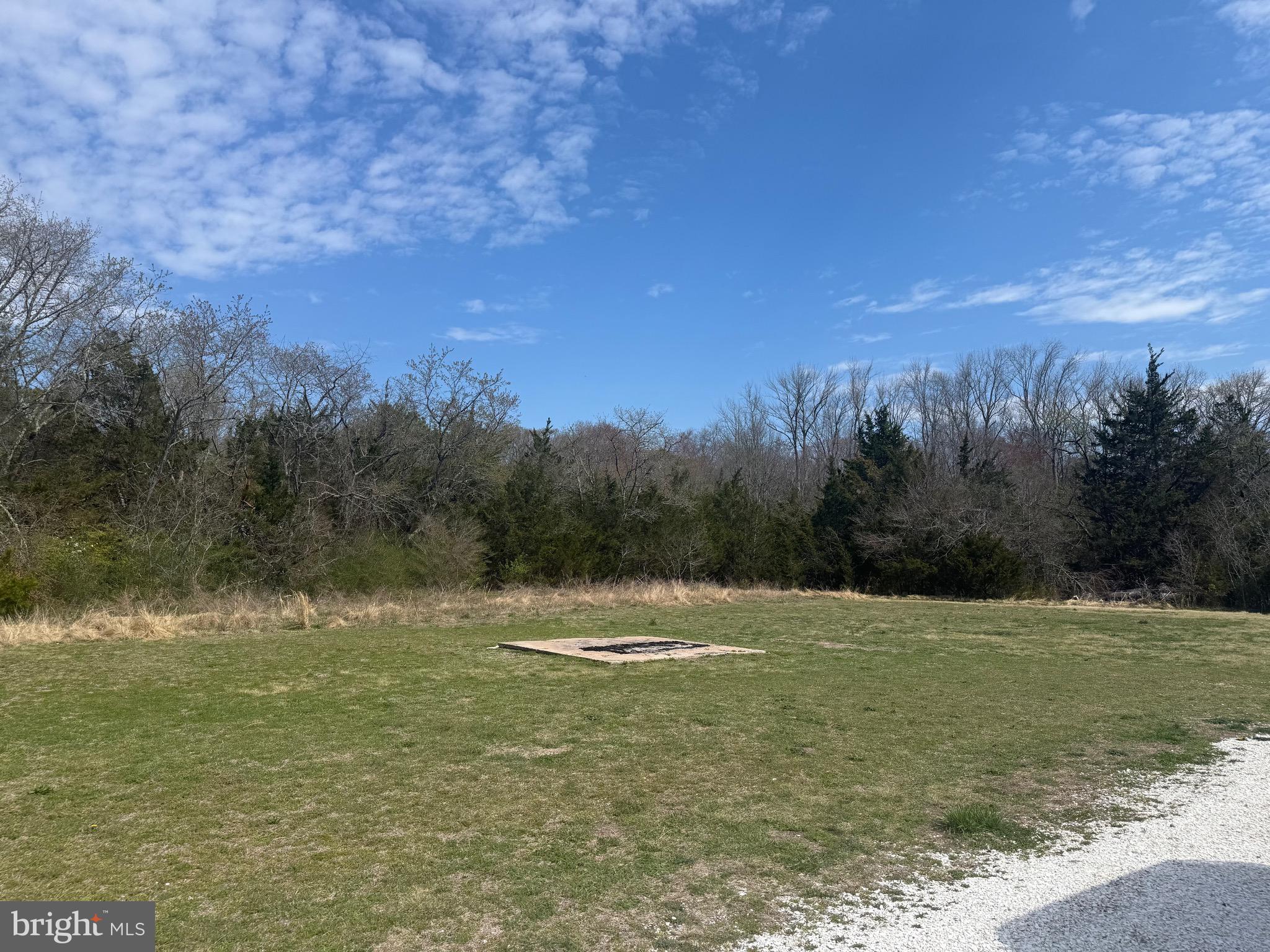 8762 Ferry Road Millville, NJ 08332 - Photo 5 of 6 Back yard
