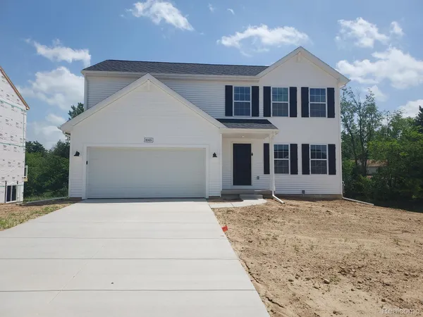 $389,900 | 8069 Moonlight Creek Lane, Fowlerville, MI 48836