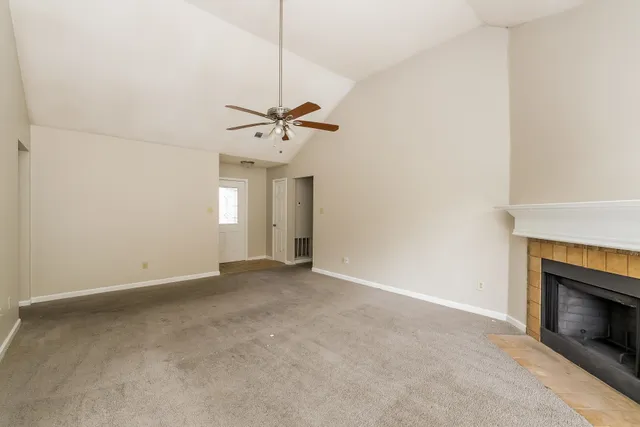 $1,685 | 7816 Lake Cross Drive East, Memphis, TN 38125