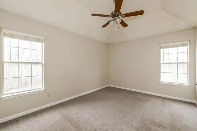 $1,685 | 7816 Lake Cross Drive East, Memphis, TN 38125