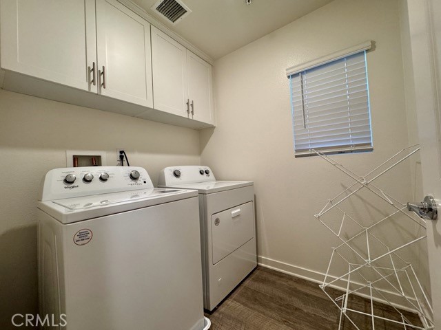 30411 Ridgecrest Road Winchester, CA 92596 - Photo 32 of 46 a utility room with dryer and washer