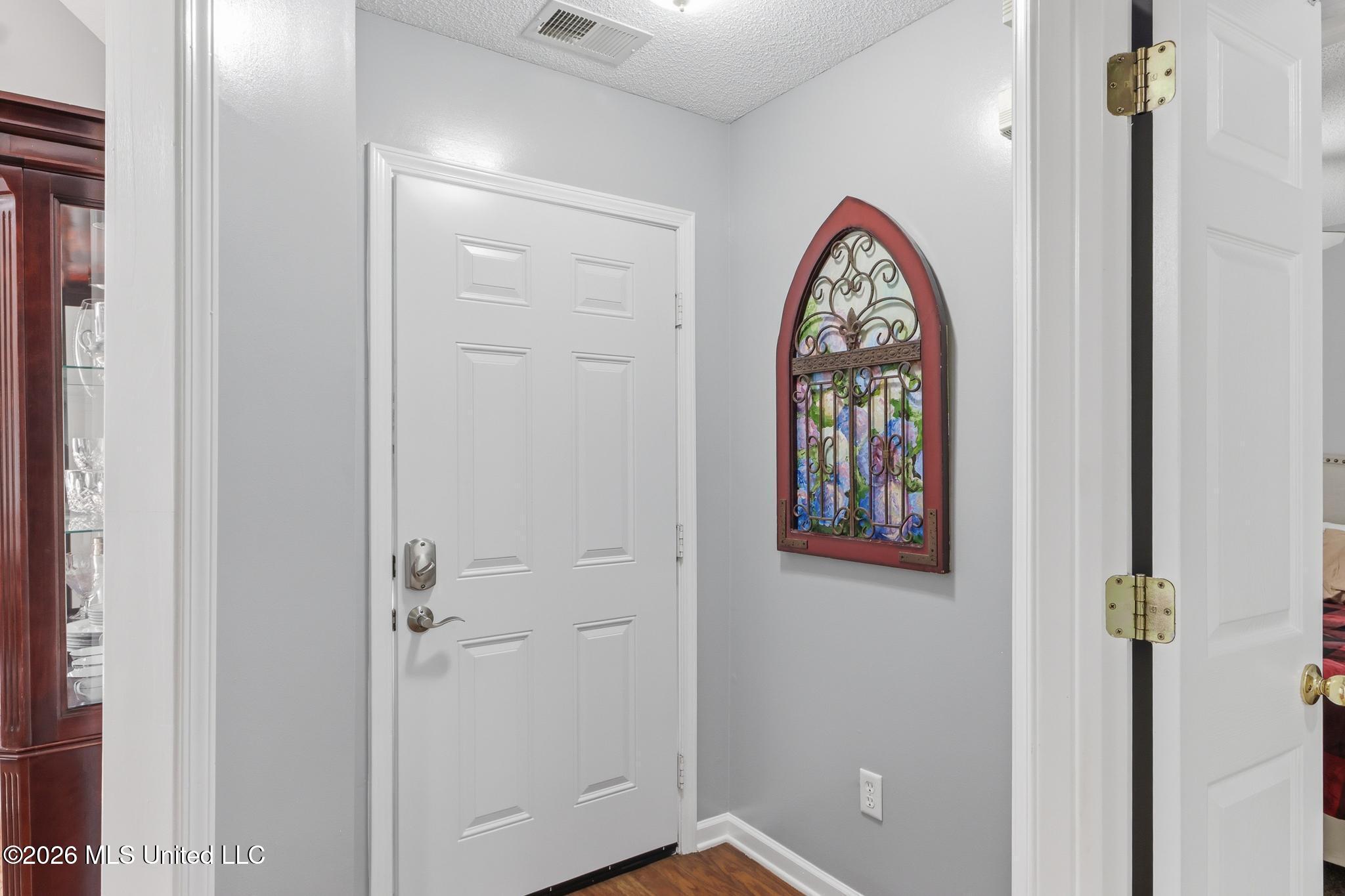 6289 Sandbourne West Olive Branch, MS 38654 - Photo 2 of 43 6289SandbourneEast_39