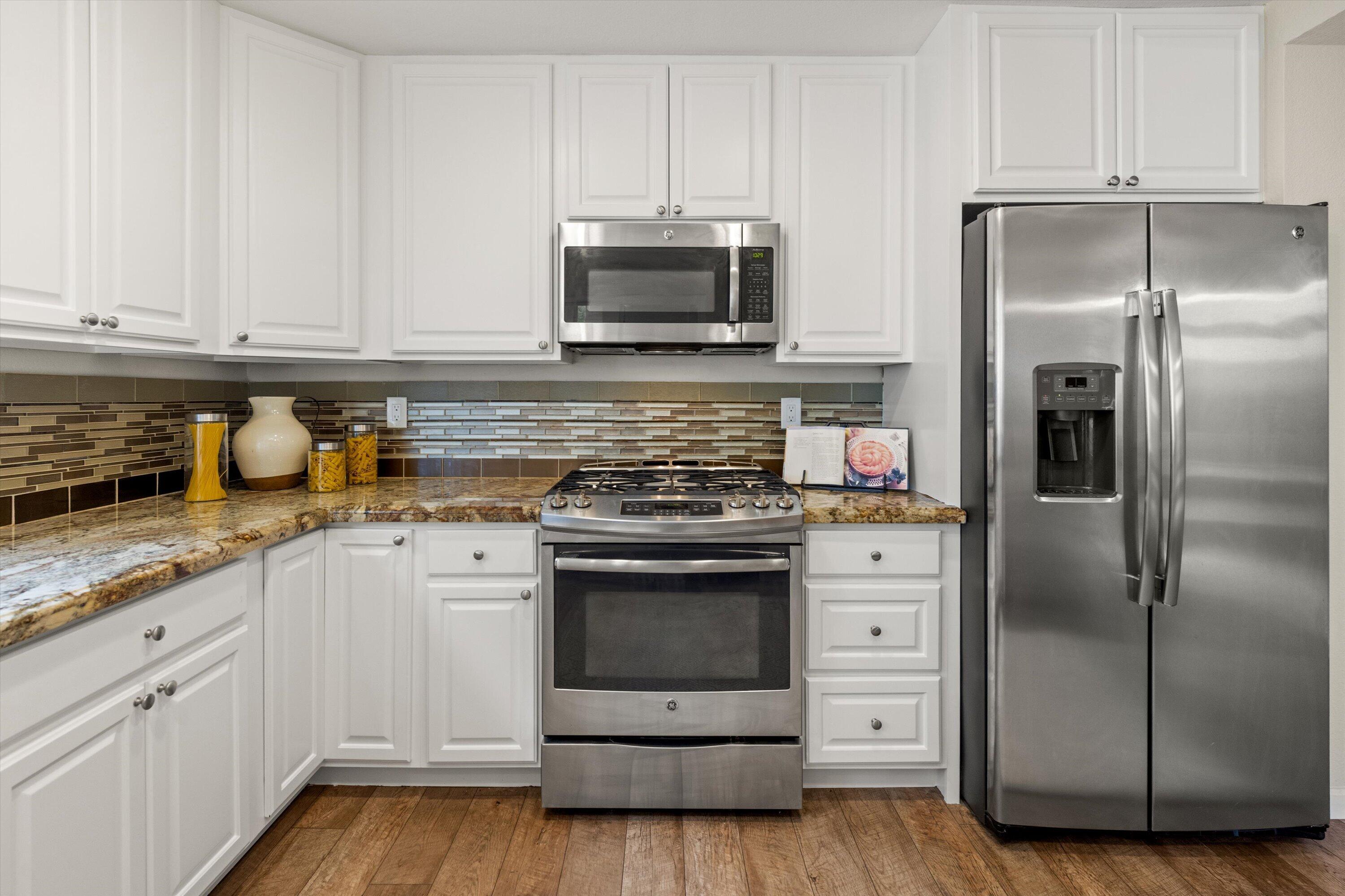 7134 Phelps Road Goleta, CA 93117 - Photo 13 of 55 Kitchen