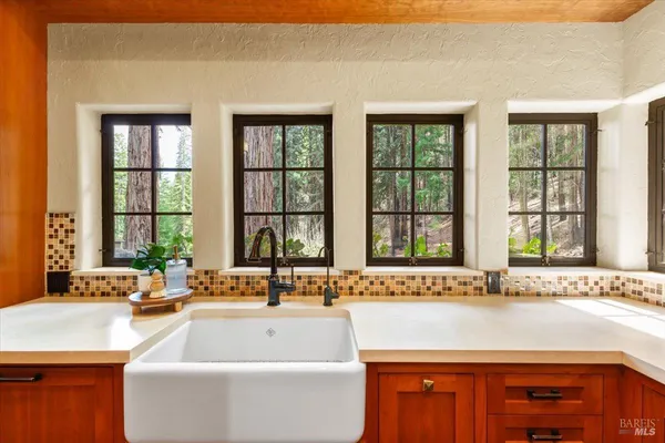 $2,999,000 | 12076 Cloud Ridge Road, Healdsburg, CA 95448