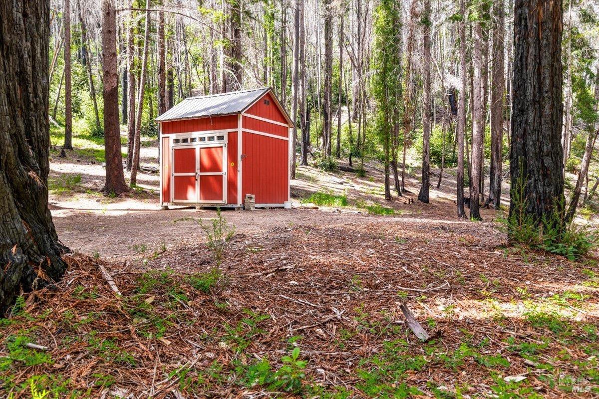 12076 Cloud Ridge Road Healdsburg, CA 95448 - Photo 43 of 72 Storage shed on property near main house.