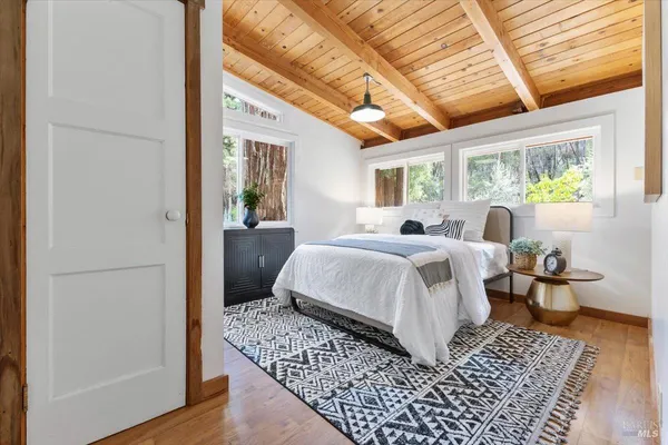 $2,999,000 | 12076 Cloud Ridge Road, Healdsburg, CA 95448