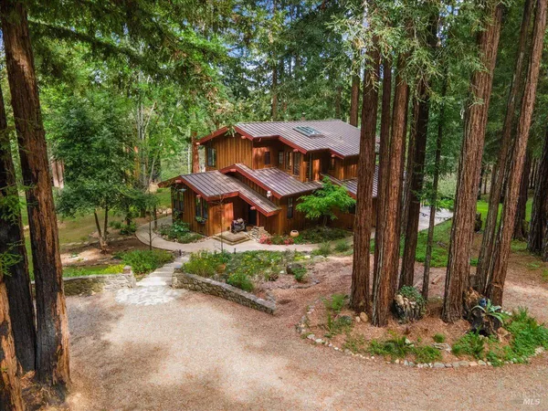 $2,999,000 | 12076 Cloud Ridge Road, Healdsburg, CA 95448