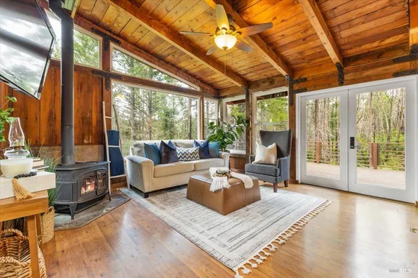 $2,999,000 | 12076 Cloud Ridge Road, Healdsburg, CA 95448