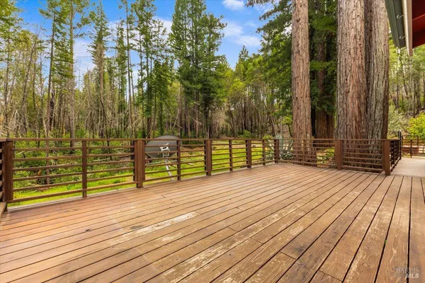 $2,999,000 | 12076 Cloud Ridge Road, Healdsburg, CA 95448