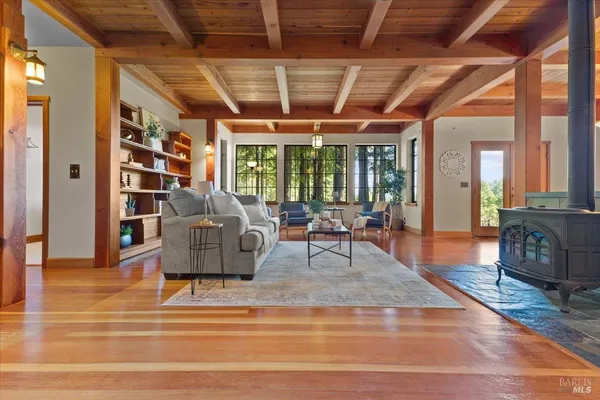 $2,999,000 | 12076 Cloud Ridge Road, Healdsburg, CA 95448