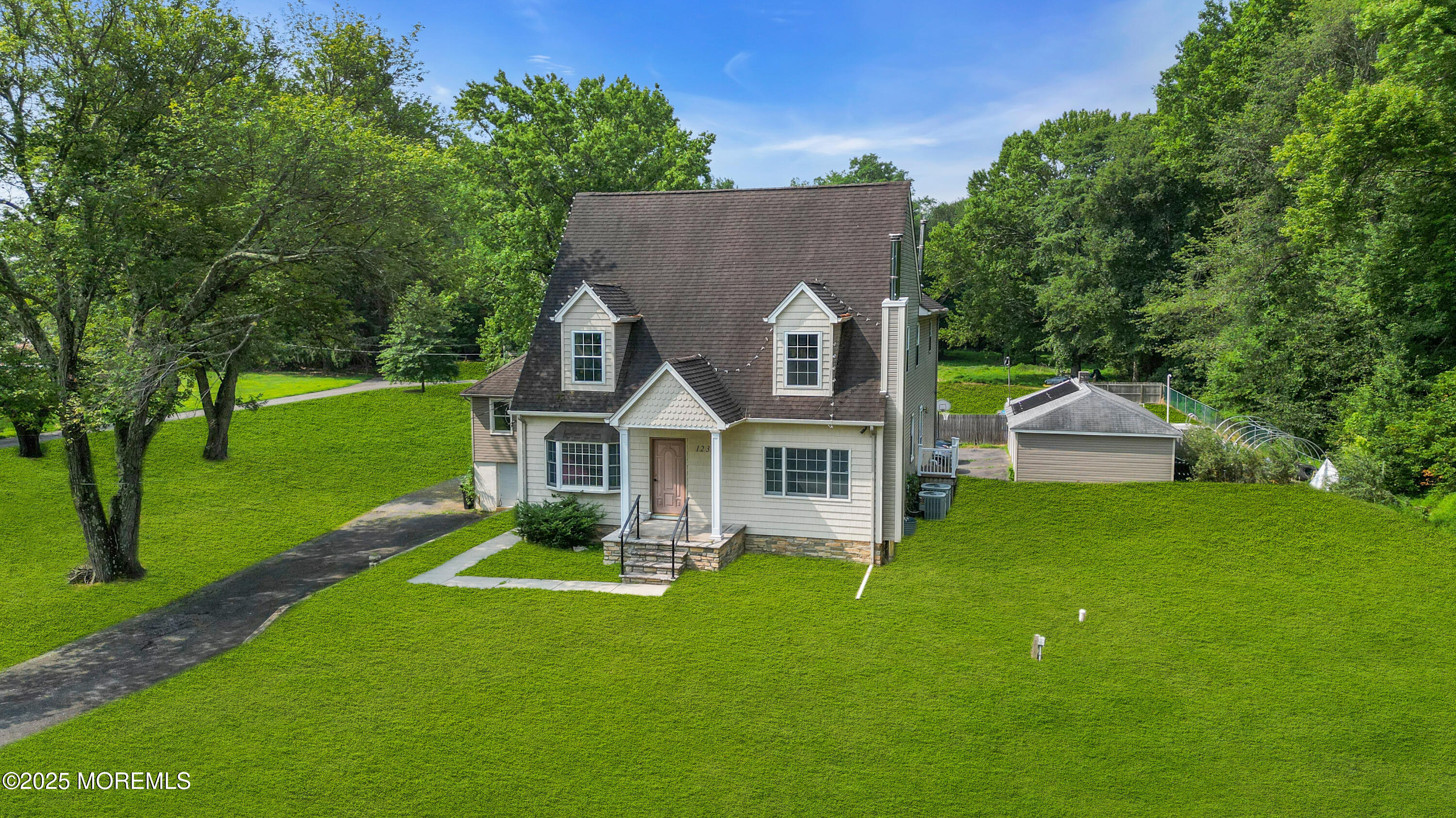 123 Freehold Road Manalapan, NJ 07726 - Photo 13 of 47 123 Freehold Road