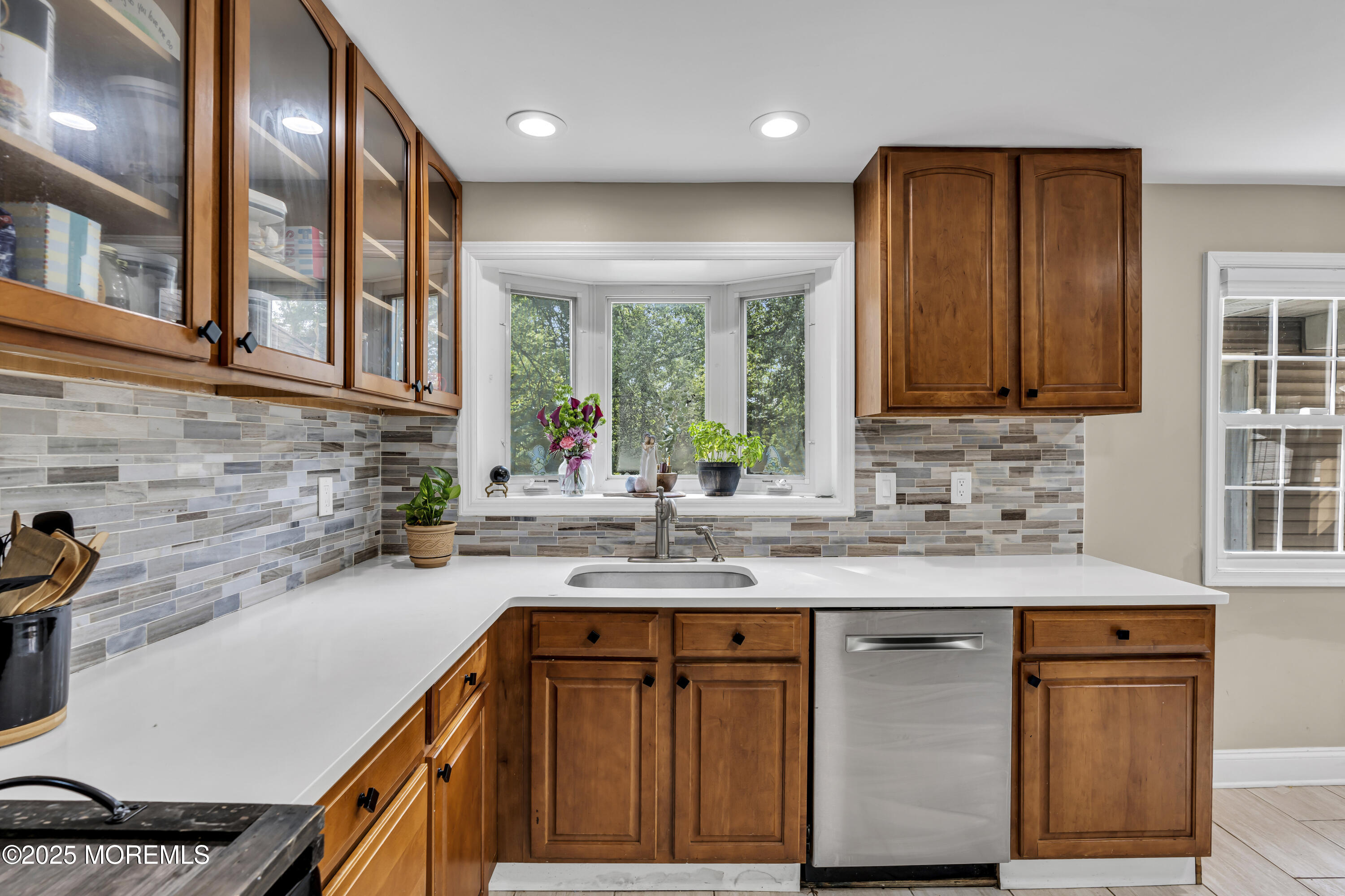 123 Freehold Road Manalapan, NJ 07726 - Photo 14 of 47 123 Freehold Road