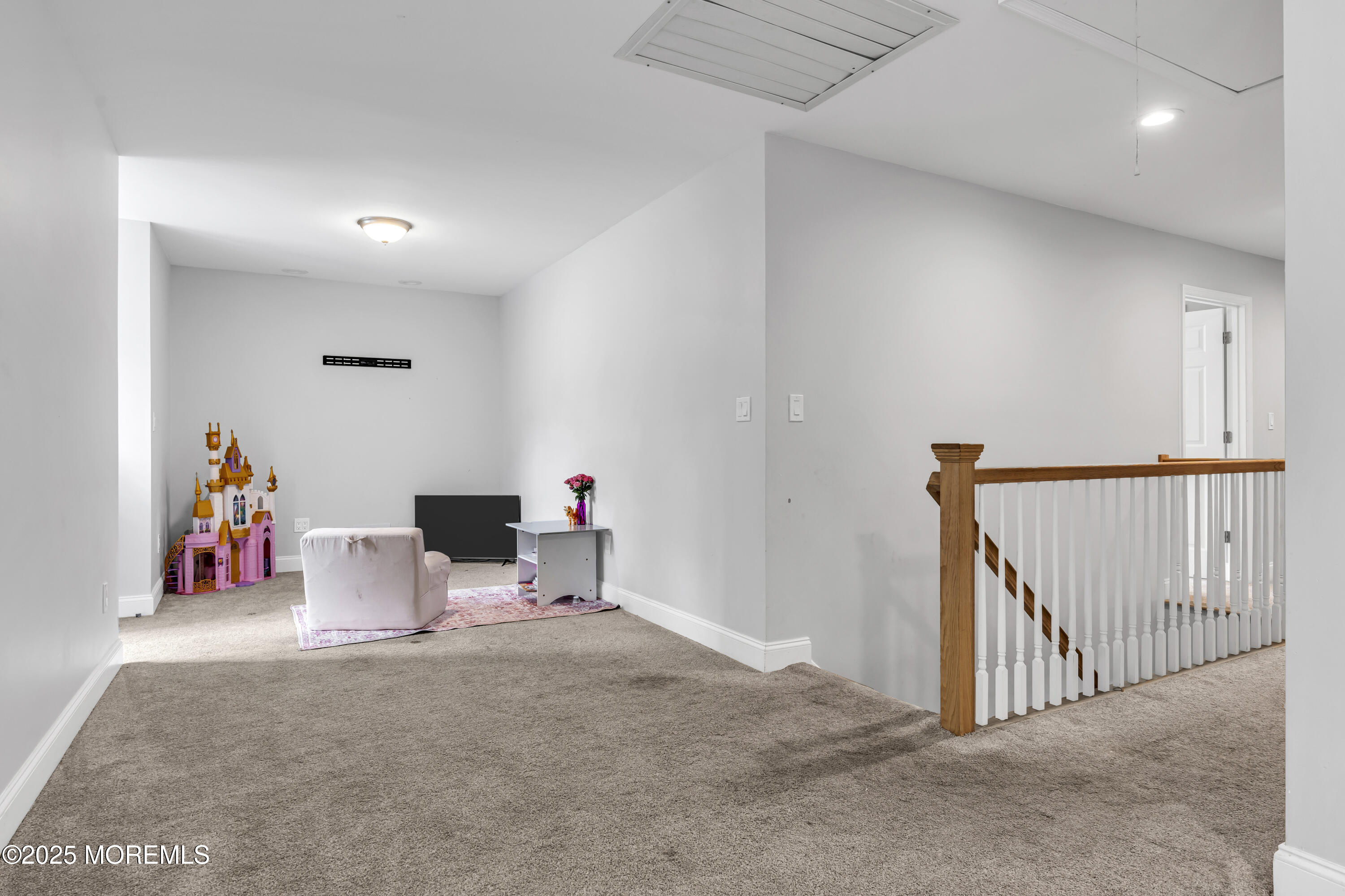 123 Freehold Road Manalapan, NJ 07726 - Photo 26 of 47 123 Freehold Road