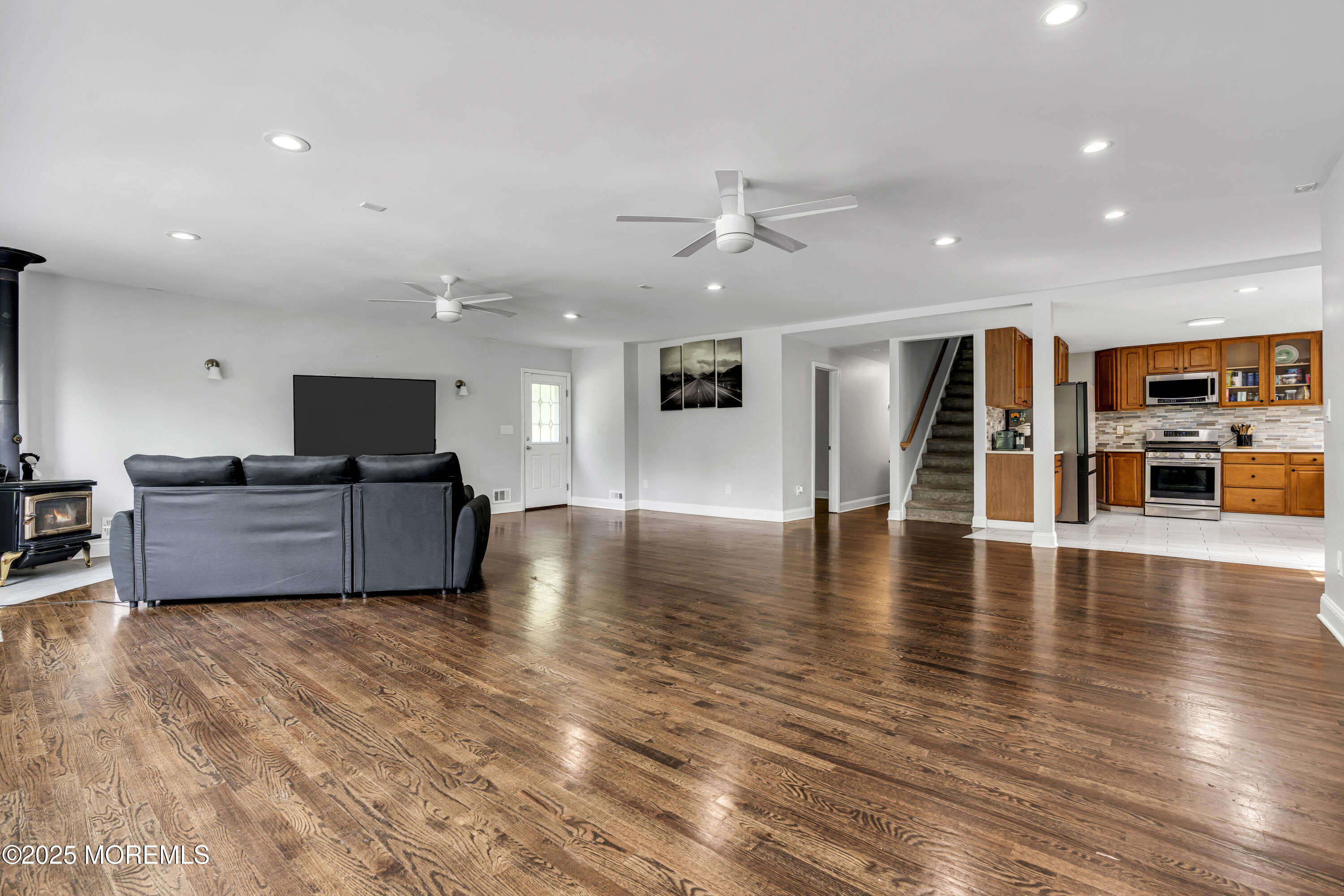 123 Freehold Road Manalapan, NJ 07726 - Photo 42 of 47 123 Freehold Road