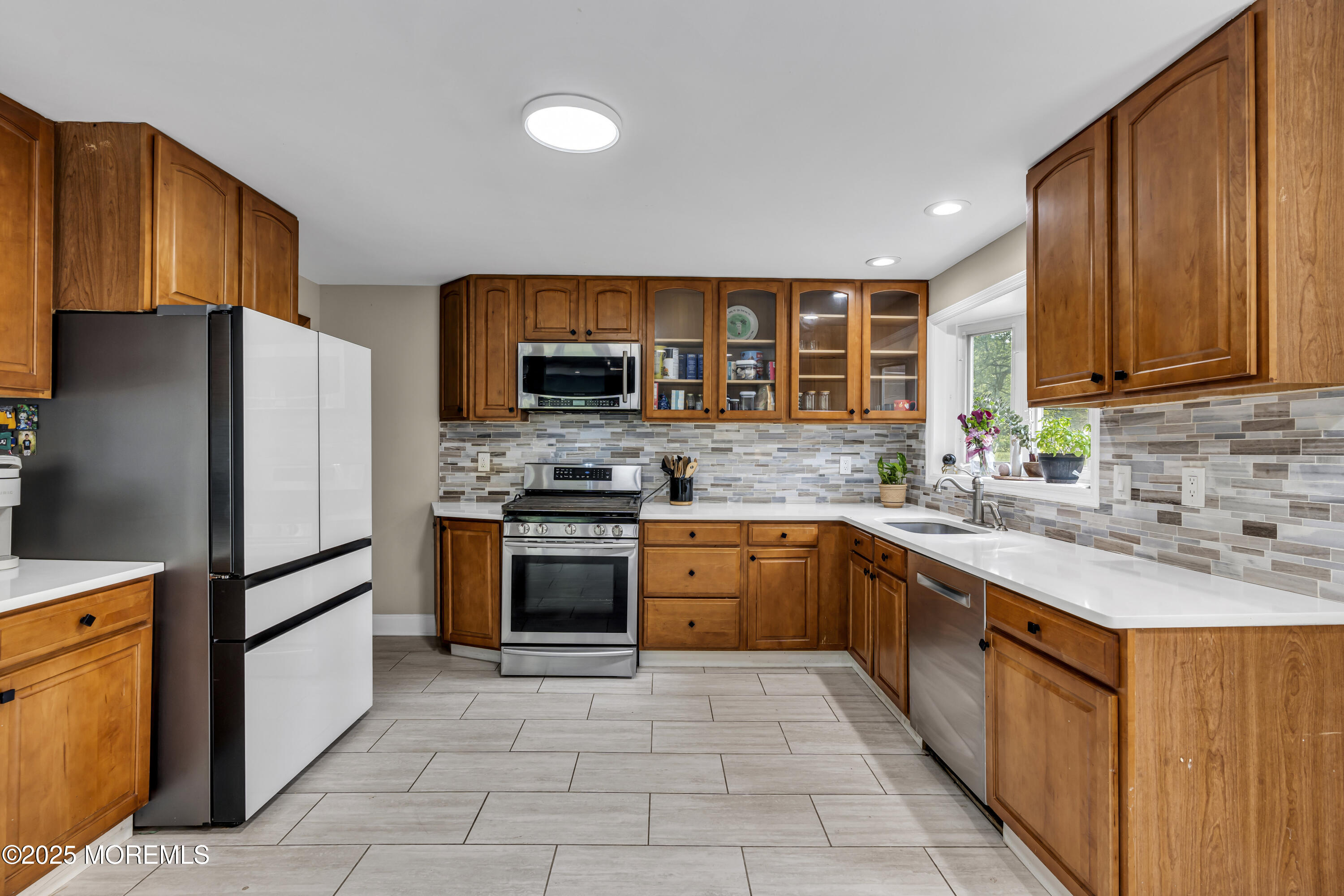 123 Freehold Road Manalapan, NJ 07726 - Photo 8 of 47 123 Freehold Road