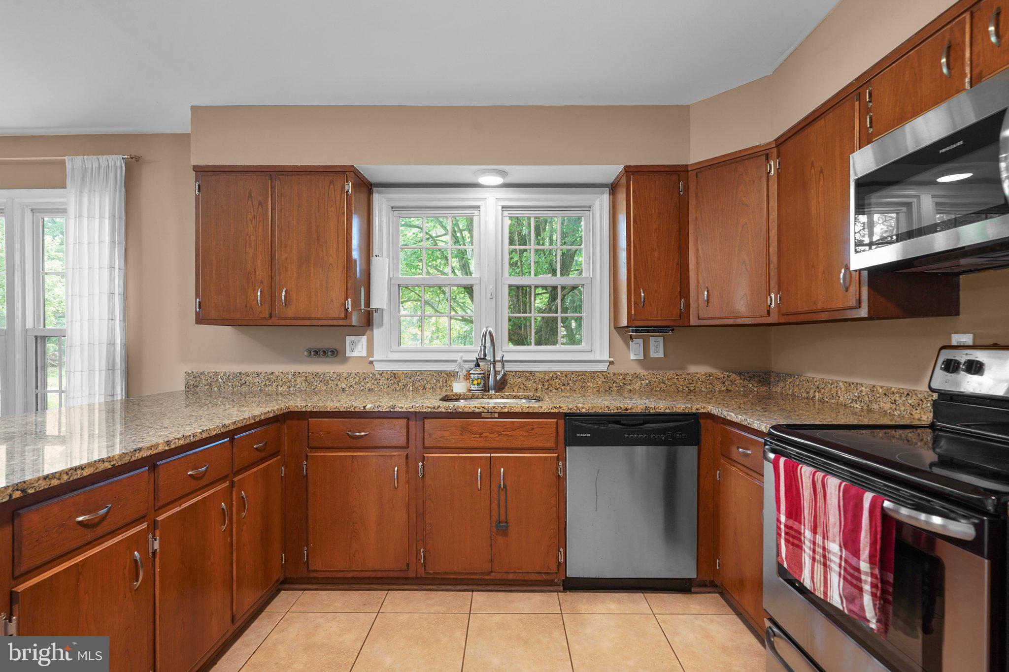 22110 Goshen School Road Gaithersburg, MD 20882 - Photo 10 of 45