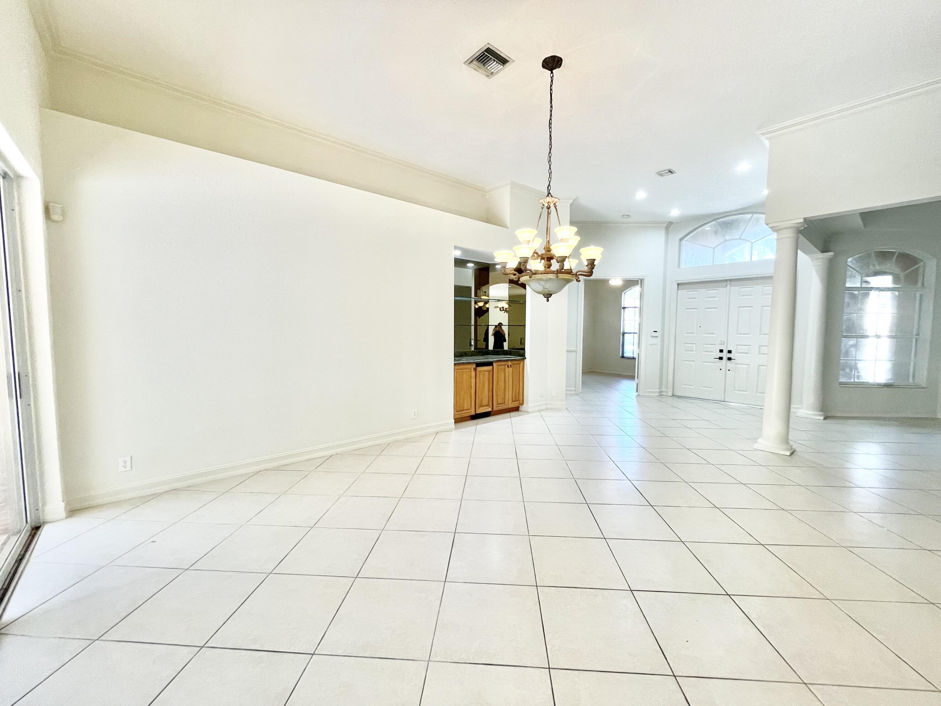 21232 Rock Ridge Drive Boca Raton, FL 33428 - Photo 7 of 15 20230511190023571185000000-o