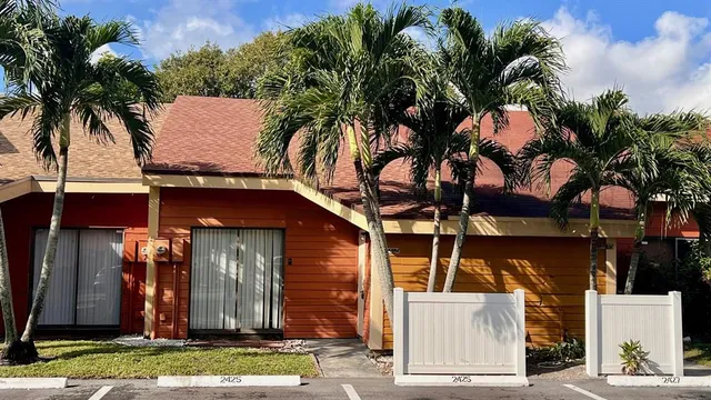 $1,995 | 2425 Northwest 55th Terrace, Lauderhill, FL 33313