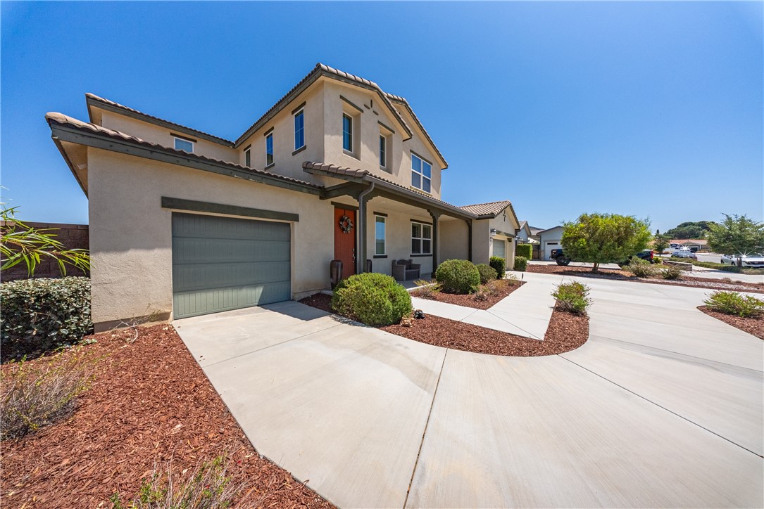 13862 Mardi Gras Lane Riverside, CA 92503 - Photo 6 of 68