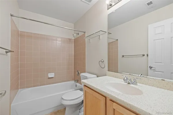 $425,000 | 8399 Stonybridge Circle, Highlands Ranch, CO 80126