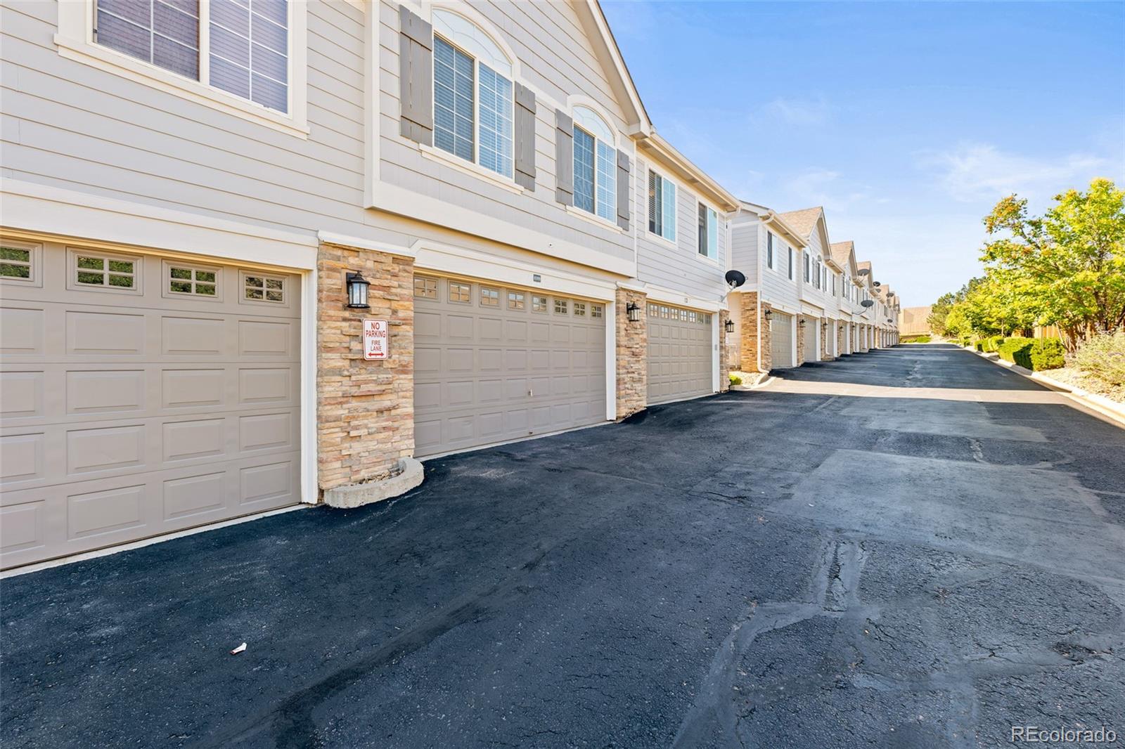 8399 Stonybridge Circle Highlands Ranch, CO 80126 - Photo 33 of 34