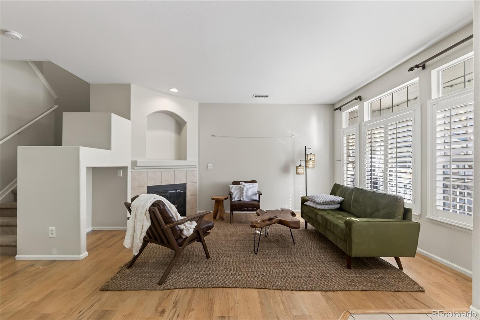 8399 Stonybridge Circle Highlands Ranch, CO 80126 - Photo 5 of 34