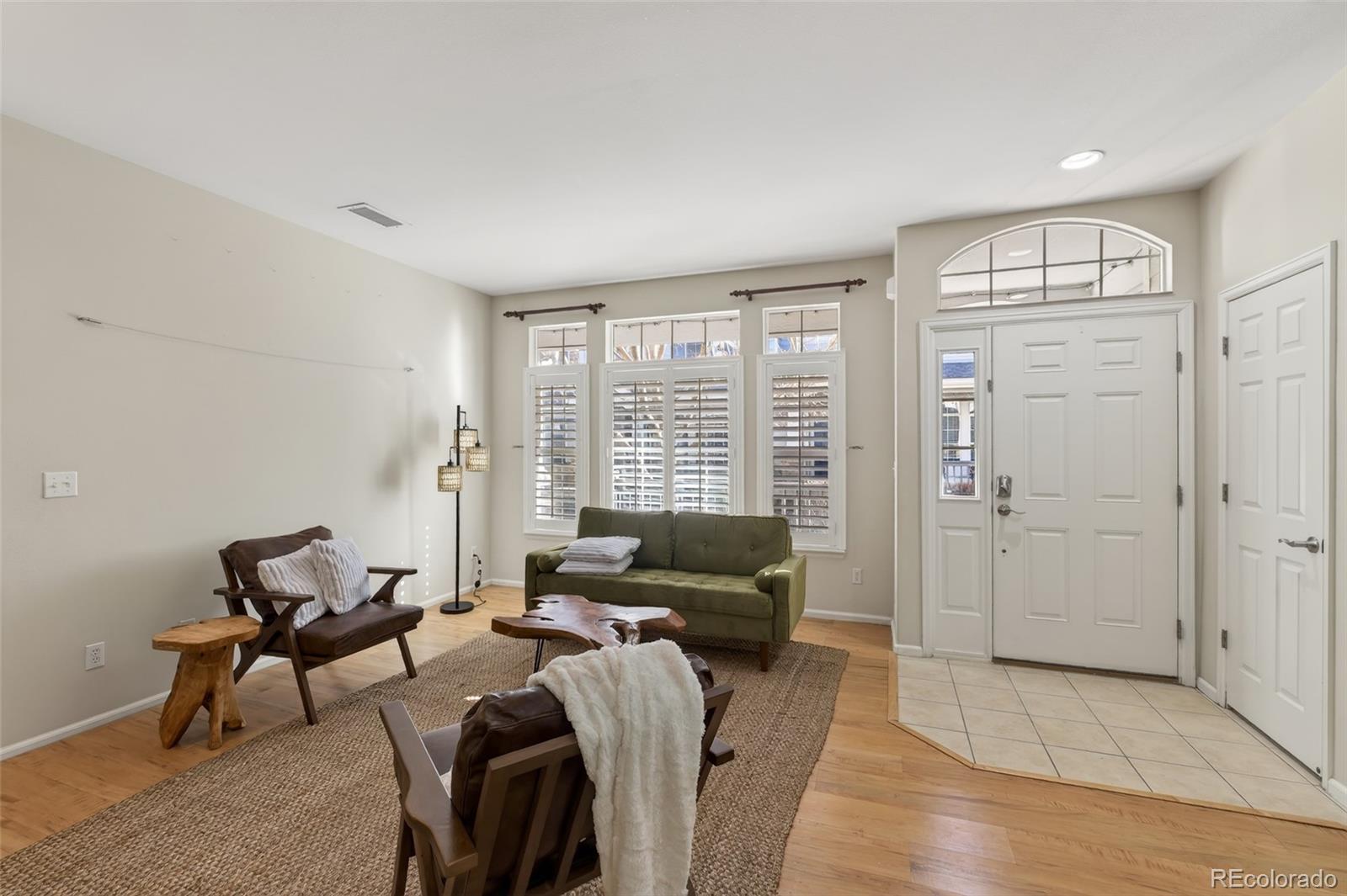 8399 Stonybridge Circle Highlands Ranch, CO 80126 - Photo 7 of 34