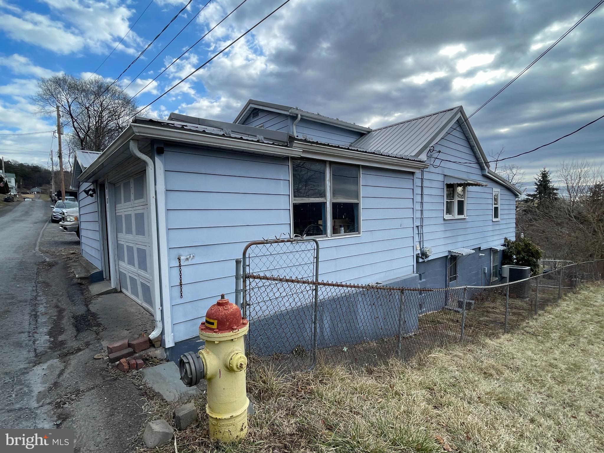 618 Upper Street Danville, PA 17821 - Photo 2 of 31