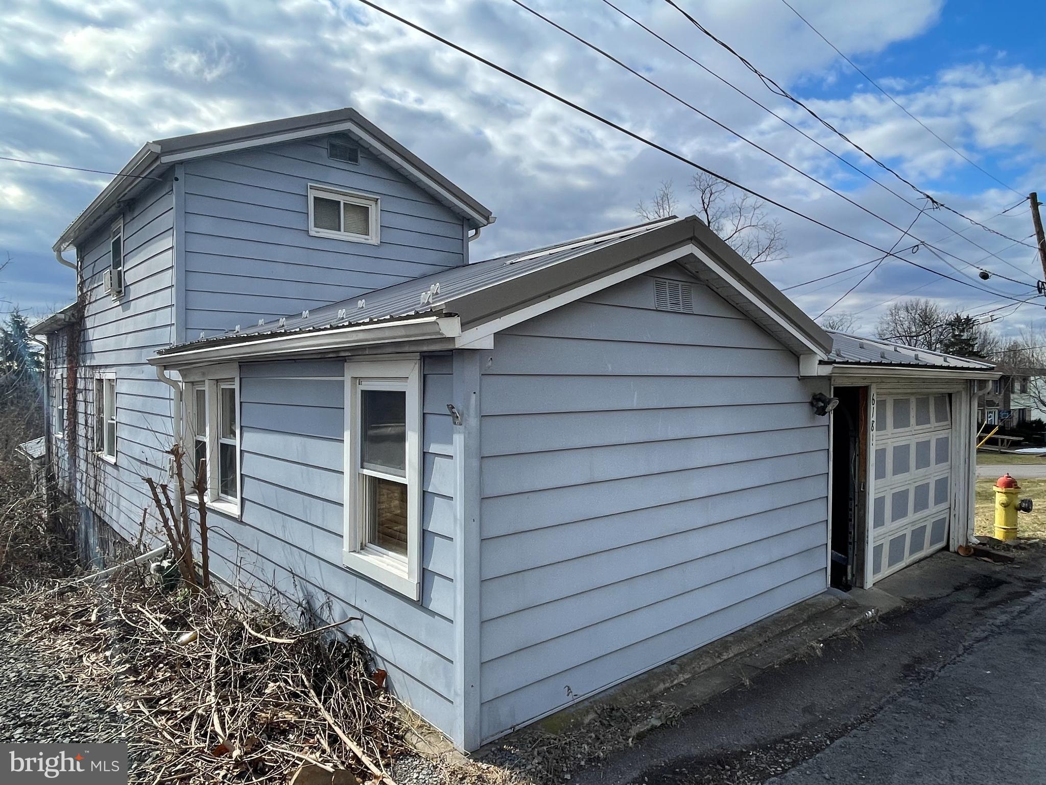 618 Upper Street Danville, PA 17821 - Photo 4 of 31