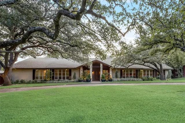 $6,100 | 14077 Brookridge Drive, Dallas, TX 75240