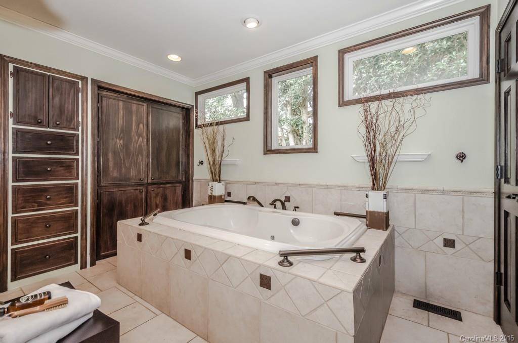2533 Pinewood Road Gastonia, NC 28054 - Photo 6 of 24 Gallery Image 6