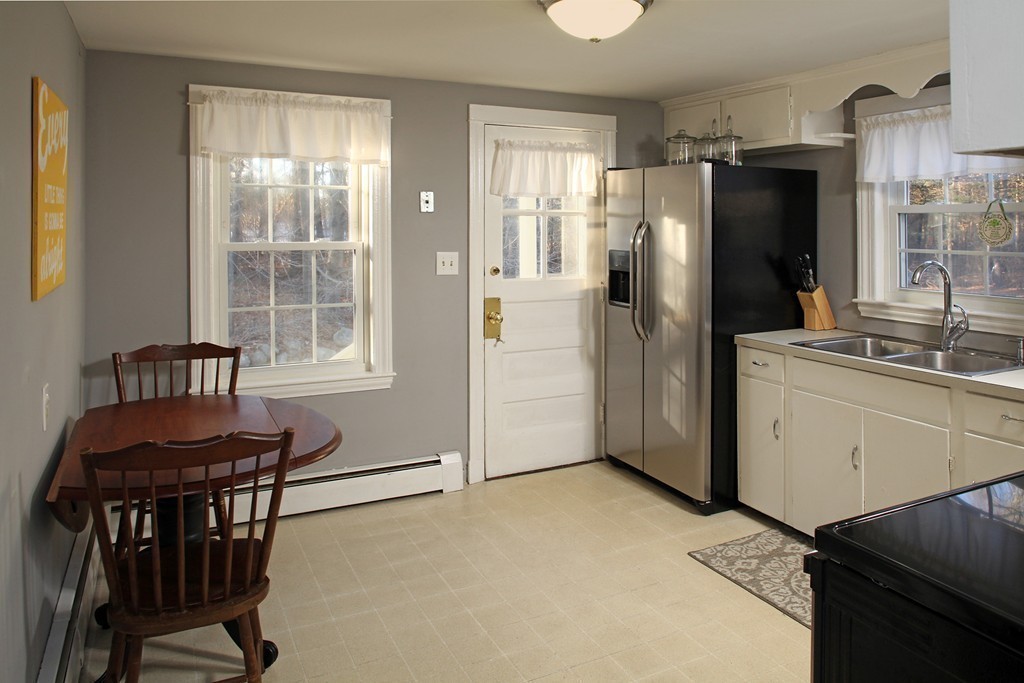 421 Hanover Street Hanover, MA 02339 - Photo 5 of 15 Gallery Image 5