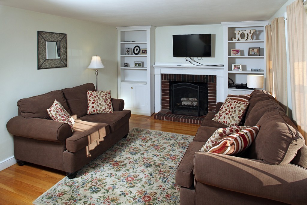 421 Hanover Street Hanover, MA 02339 - Photo 7 of 15 Gallery Image 7
