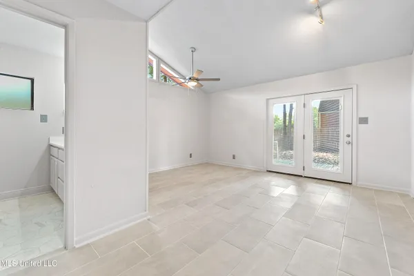 $649,000 | 110 Simon Boulevard, Ocean Springs, MS 39564