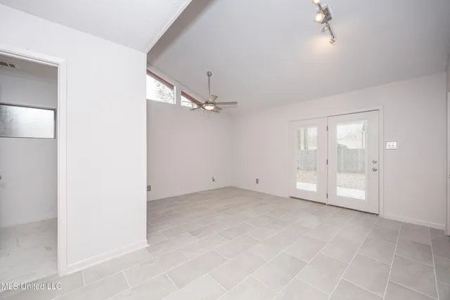 $669,000 | 110 Simon Boulevard, Ocean Springs, MS 39564