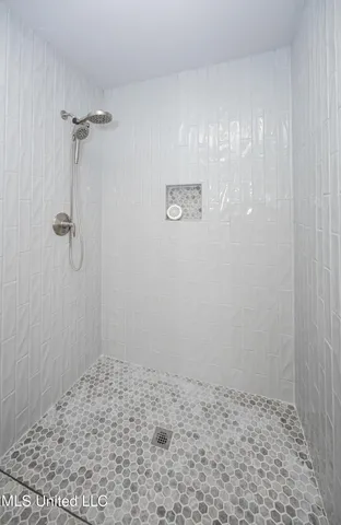 $669,000 | 110 Simon Boulevard, Ocean Springs, MS 39564