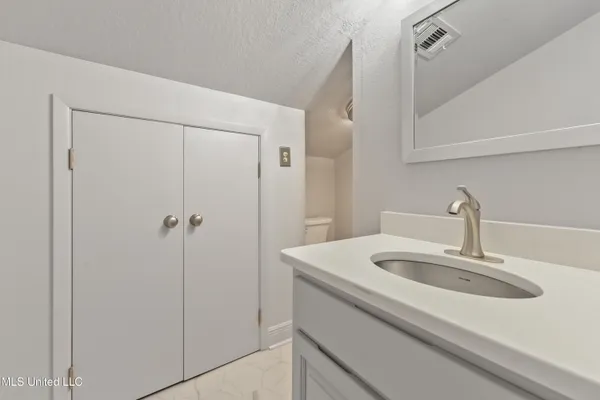$649,000 | 110 Simon Boulevard, Ocean Springs, MS 39564