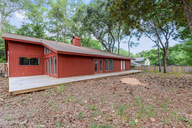 $669,000 | 110 Simon Boulevard, Ocean Springs, MS 39564