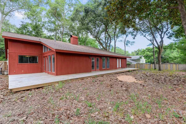 $649,000 | 110 Simon Boulevard, Ocean Springs, MS 39564