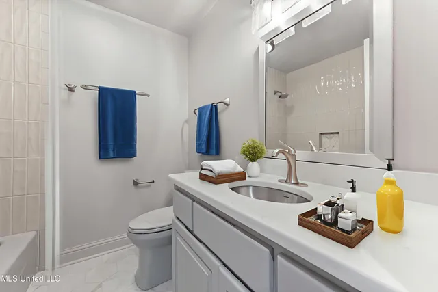 $669,000 | 110 Simon Boulevard, Ocean Springs, MS 39564