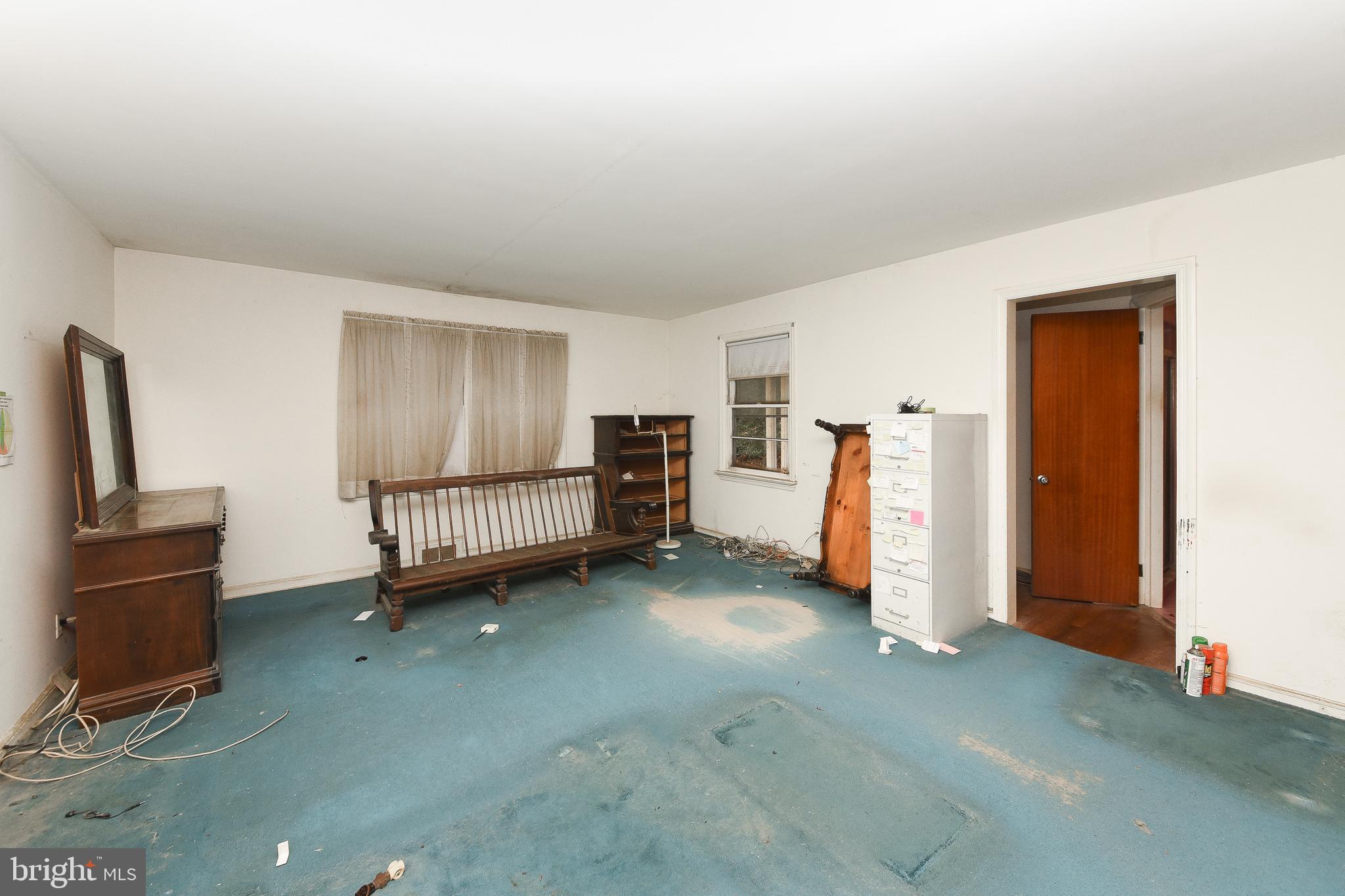 1 Sunnyside Lane Yardley, PA 19067 - Photo 22 of 39 a view of a livingroom with walk in closet