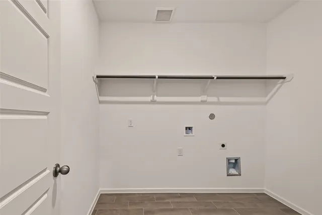 $483,858 | 2510 Shallow Lake Lane, Iowa Colony, TX 77583