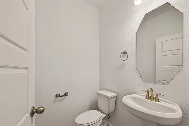 $483,858 | 2510 Shallow Lake Lane, Iowa Colony, TX 77583