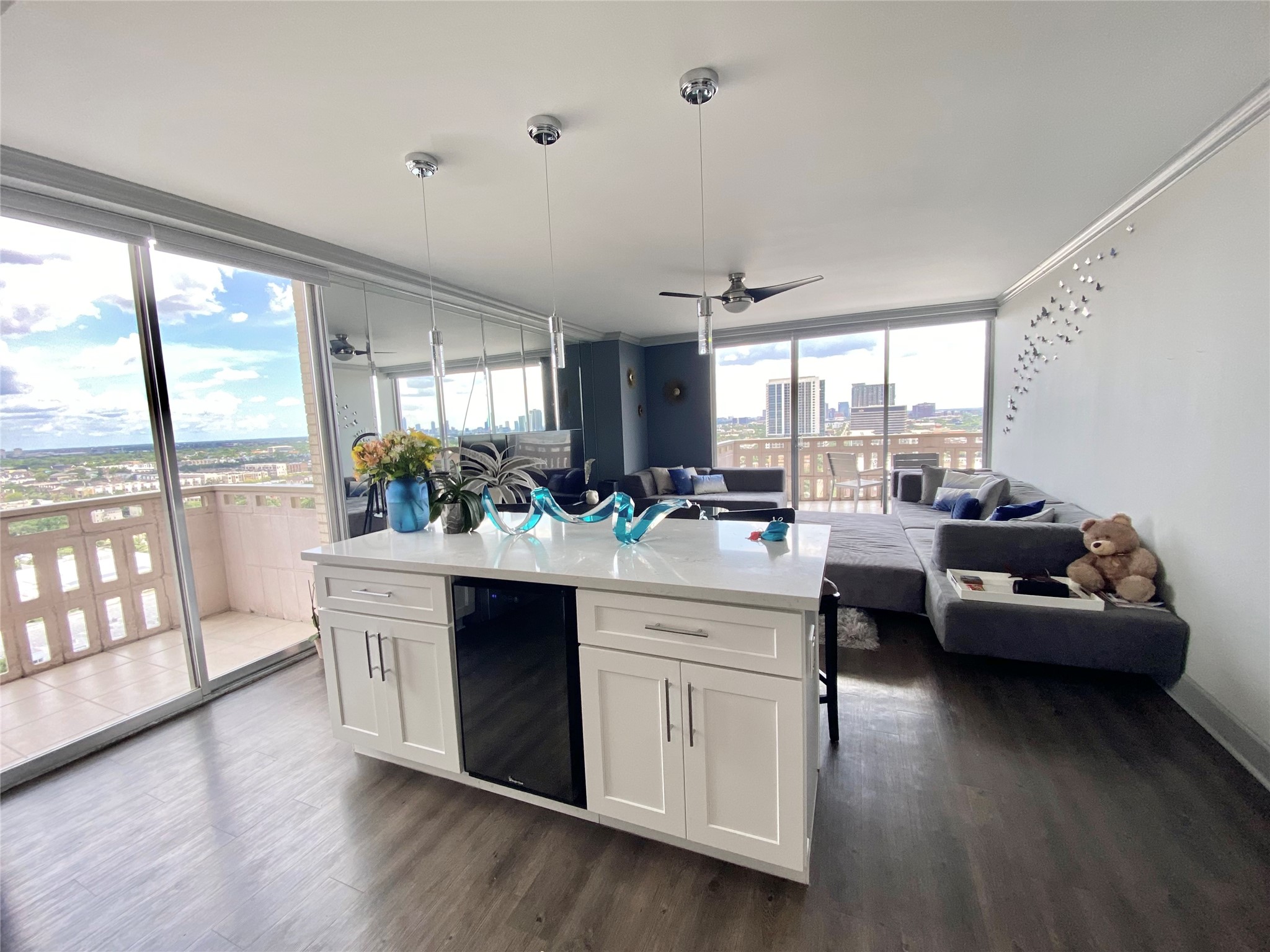 2016 Main Street, Unit 1702 Houston, TX 77002 - Photo 7 of 31