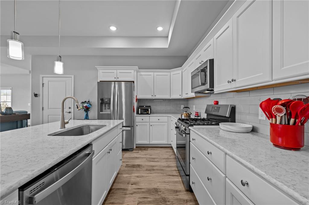 1301 Airport Road Mebane, NC 27302 - Photo 10 of 42 Stainless Steel Appliances