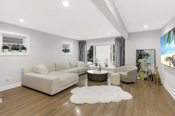 $699,900 | 3517 North Plainfield Avenue, Chicago, IL 60634