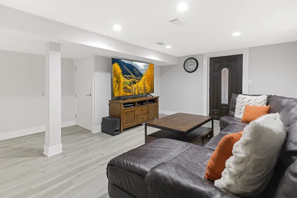 $699,900 | 3517 North Plainfield Avenue, Chicago, IL 60634