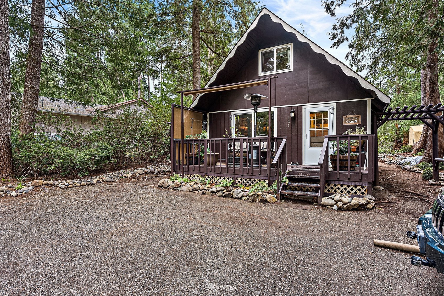 121 East Merioneth Road Shelton, WA 98584 - Photo 2 of 24 Gallery Image 2