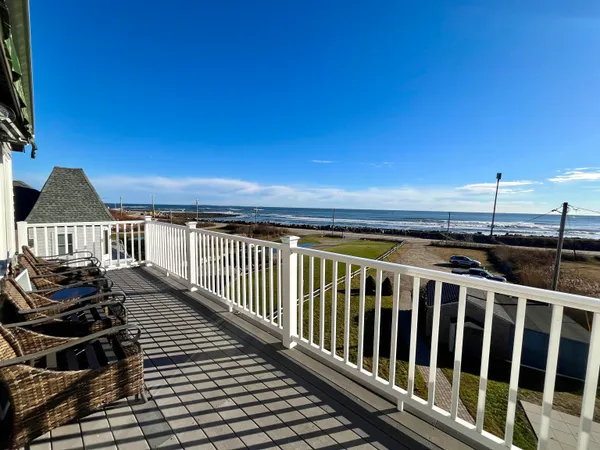 $3,800 | 1497 Ocean Boulevard, Unit 3, Rye, NH 03870